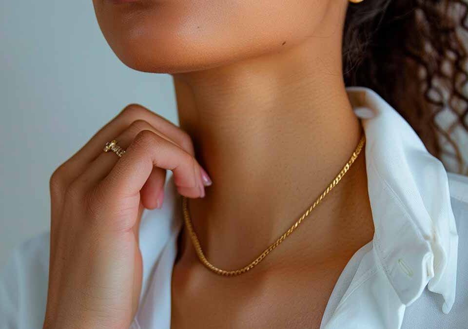 diferencia-entre-gargantillas-y-collares-guia-completa-sobre-joyeria