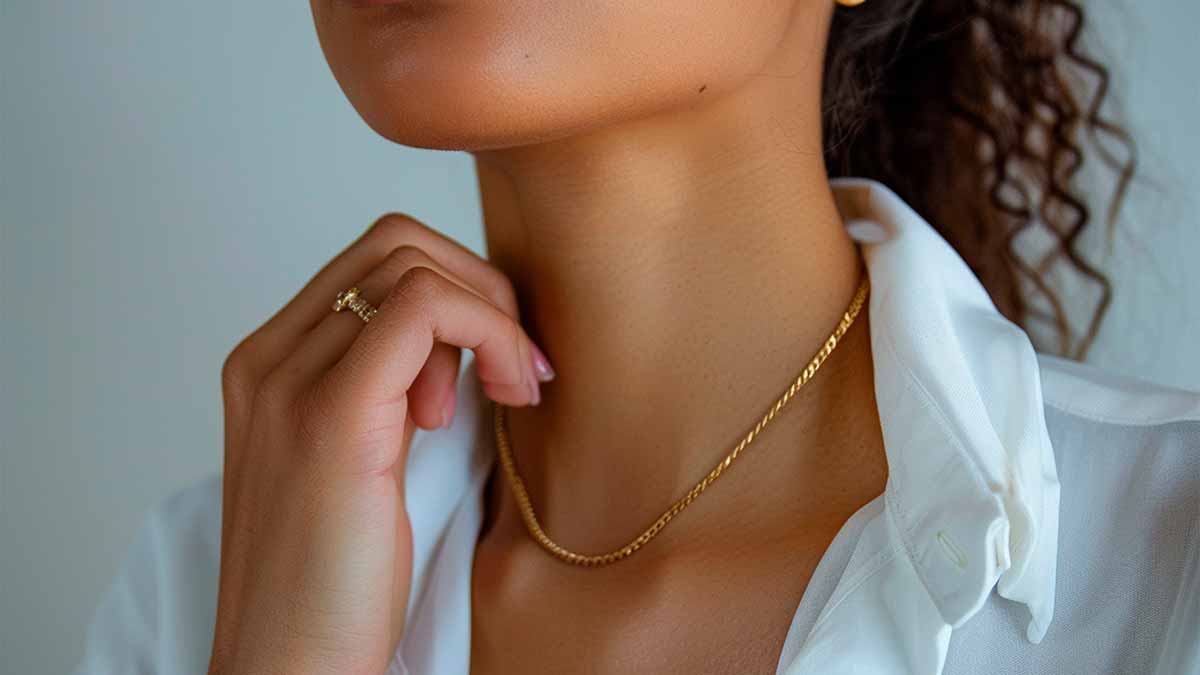 diferencia-entre-gargantillas-y-collares-guia-completa-sobre-joyeria