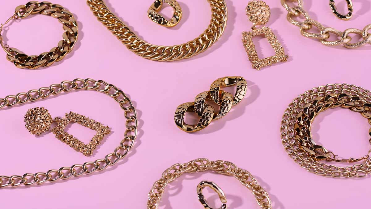 diferencia-entre-oro-bano-de-oro-y-bisuteria-guia-completa